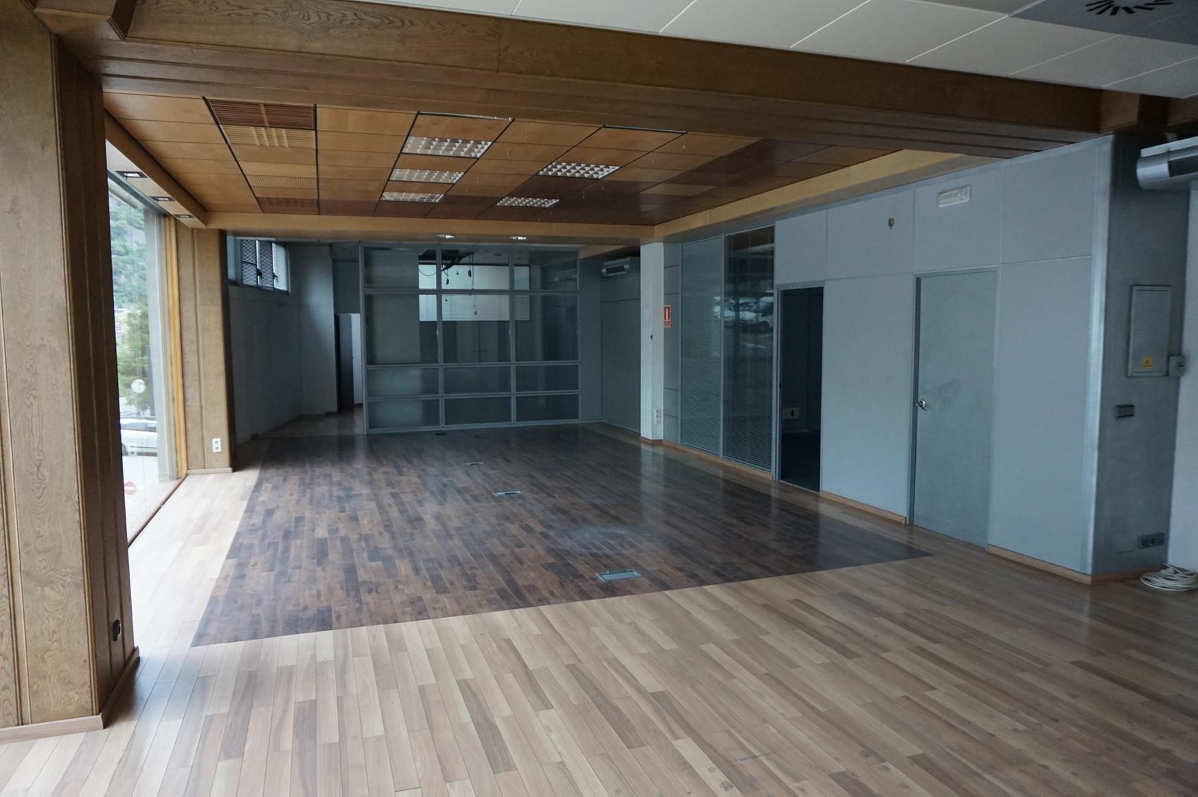 Nave Industrial en venta en Andorra la Vella, 584 metros