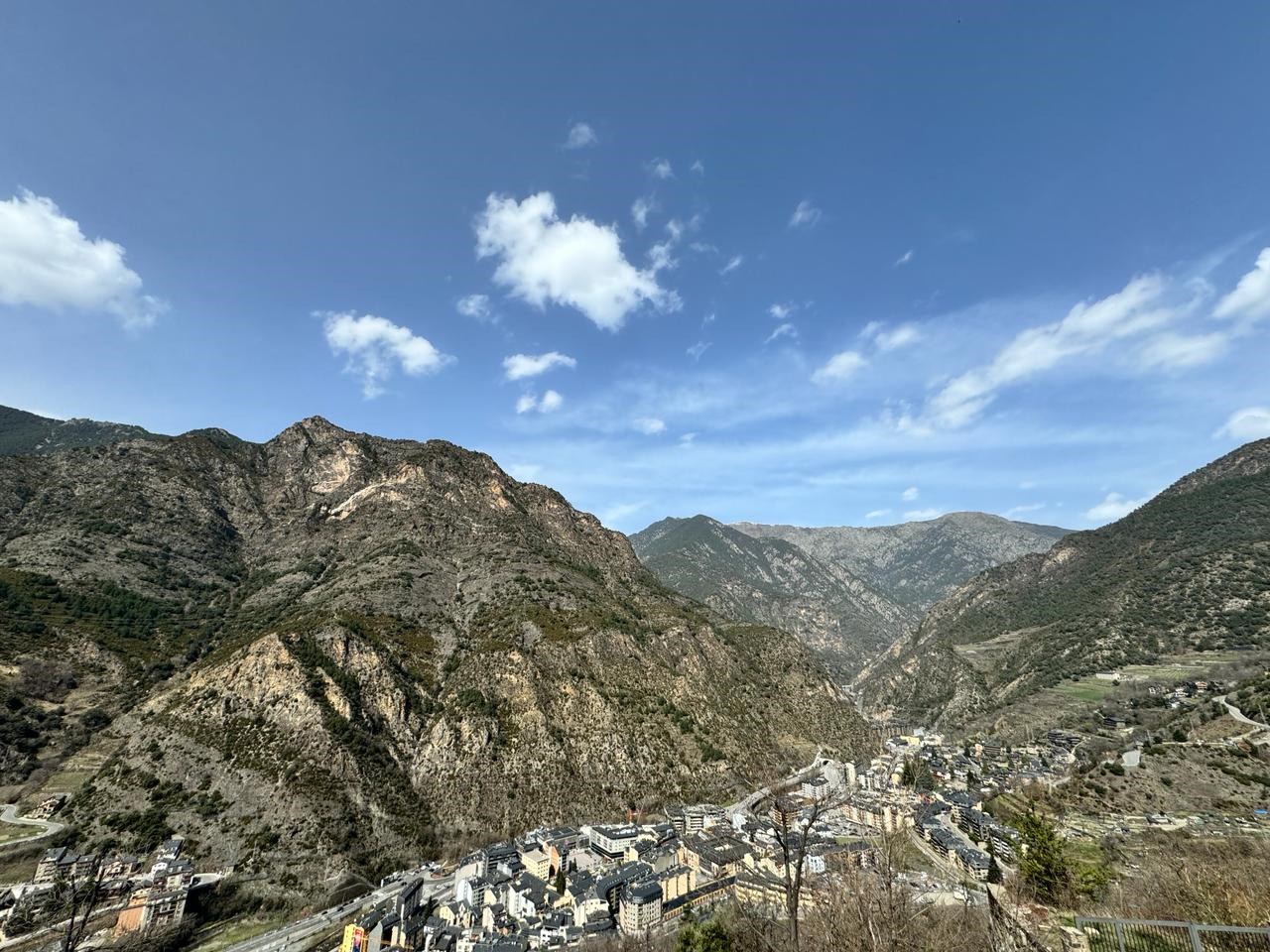 Terreny en venda a Sant Julià de Lòria, 3523 metres