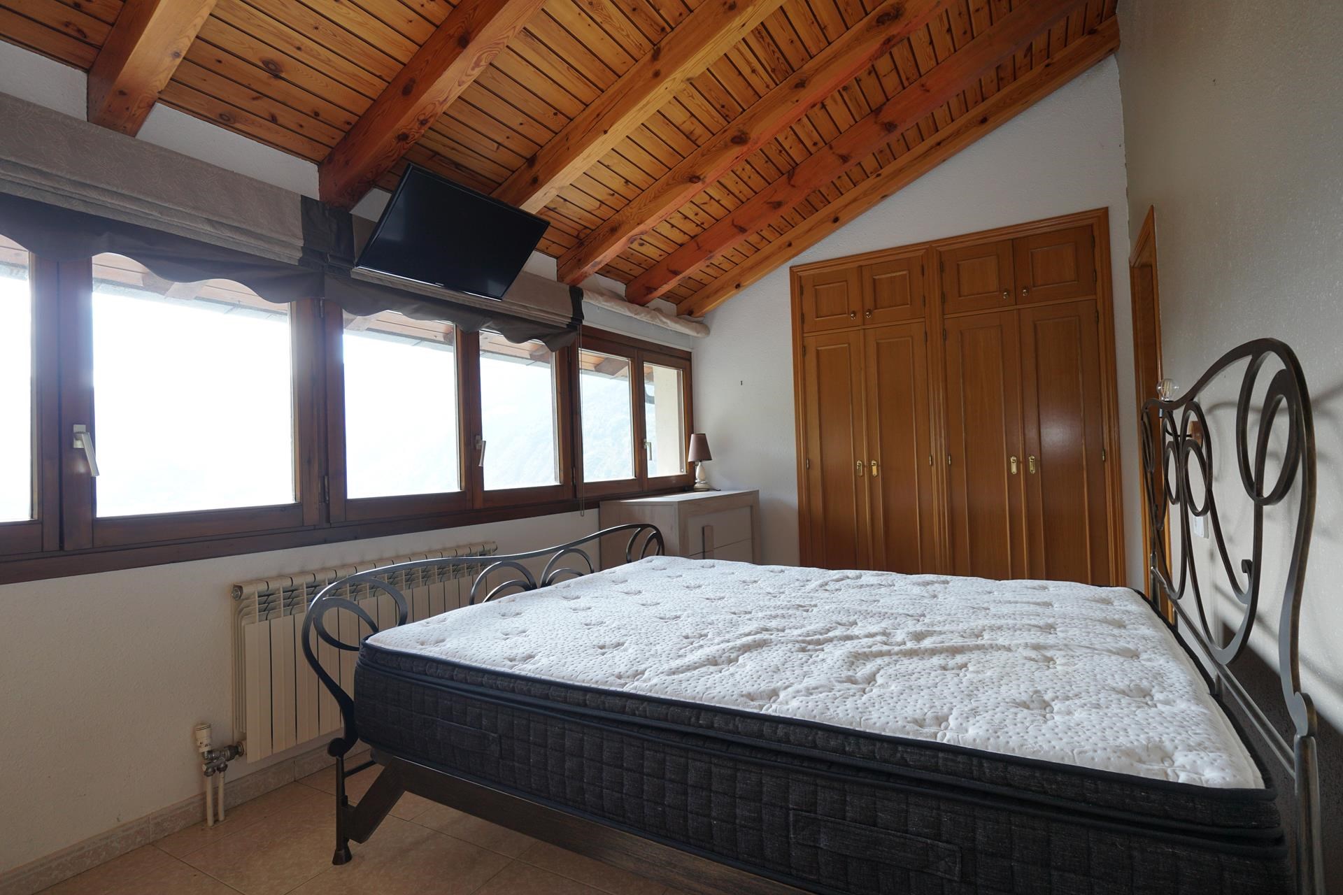 Chalet de alquiler en Encamp, 4 habitaciones, 300 metros